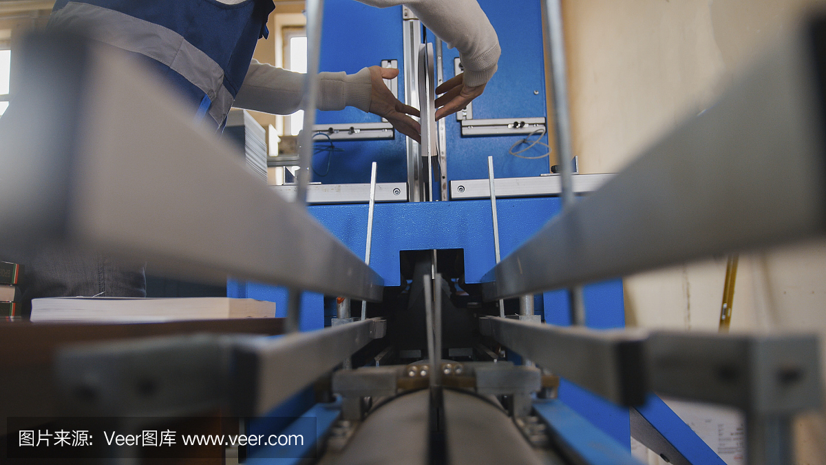 印刷生產(chǎn)經(jīng)營(yíng)者從事印刷工作